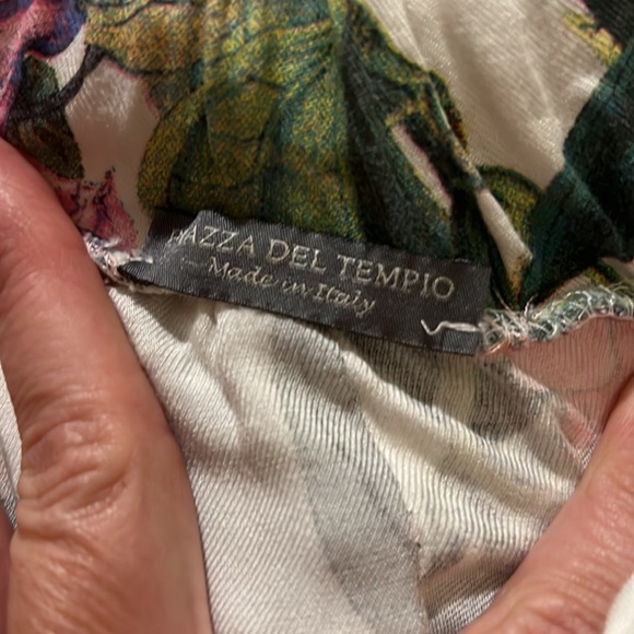 Beautiful Tropical Italian Dress - Picture 3 of 5